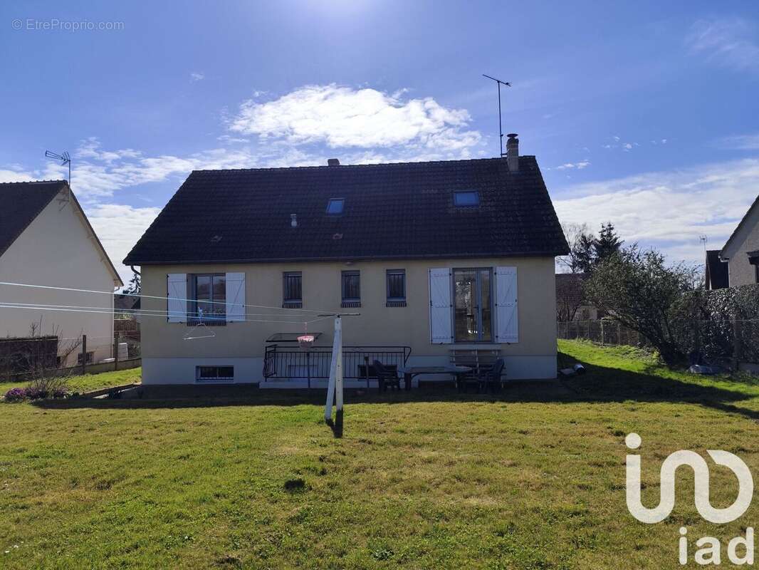 Photo 2 - Maison à LA BAZOCHE-GOUET