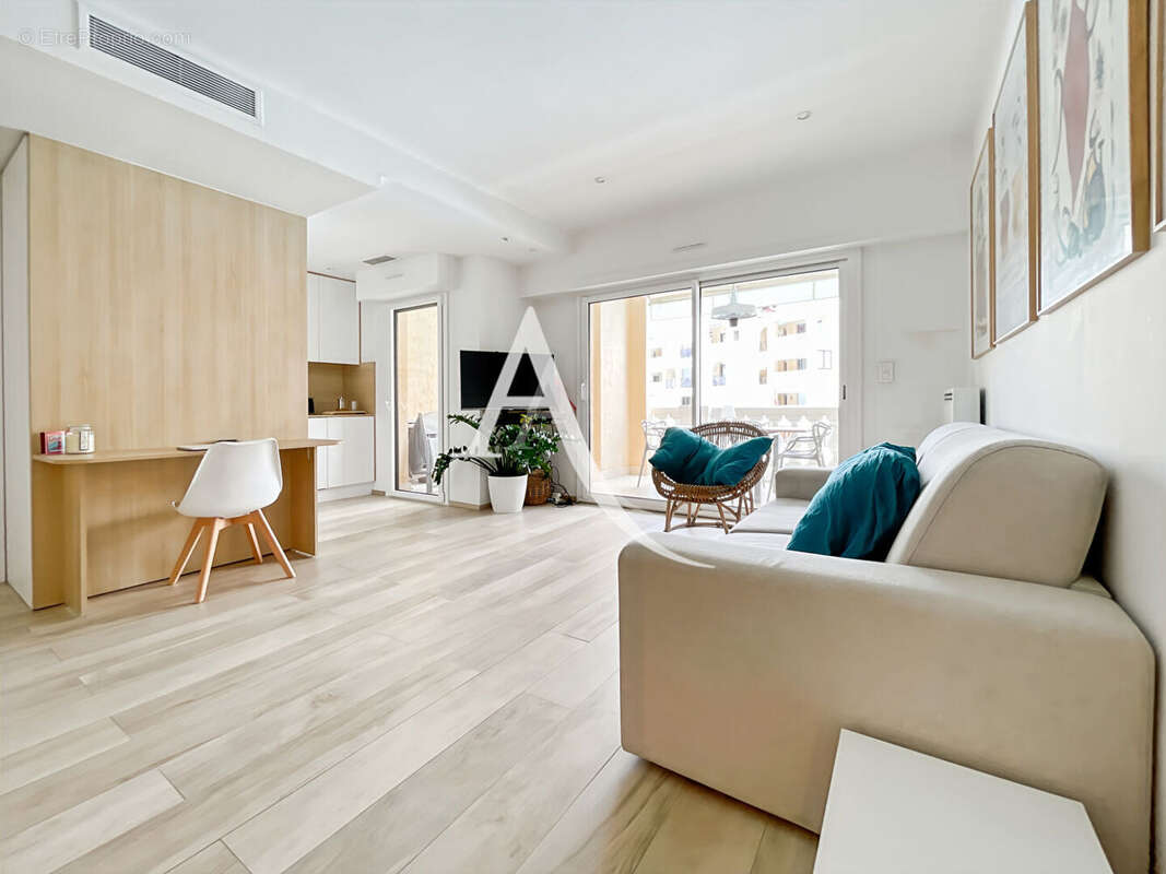 Appartement à LE CANNET
