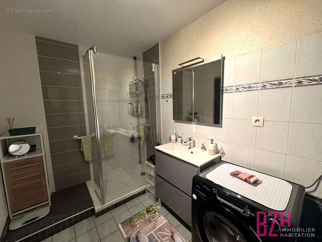 Appartement à SAINT-AVE