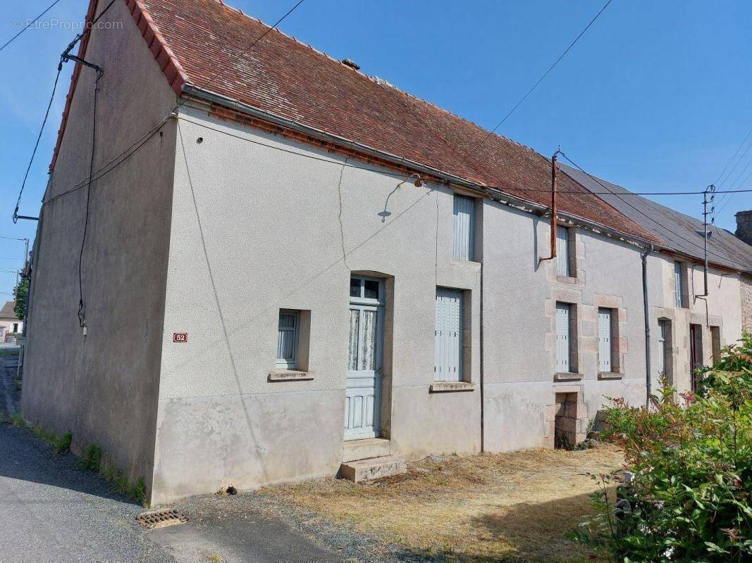 Maison à BOUSSAC