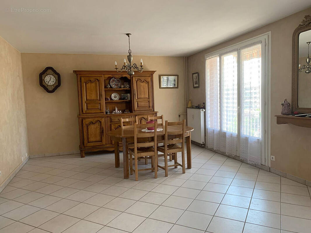 Appartement à BOURGOIN-JALLIEU