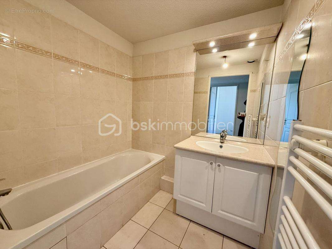 Appartement à MANDELIEU-LA-NAPOULE