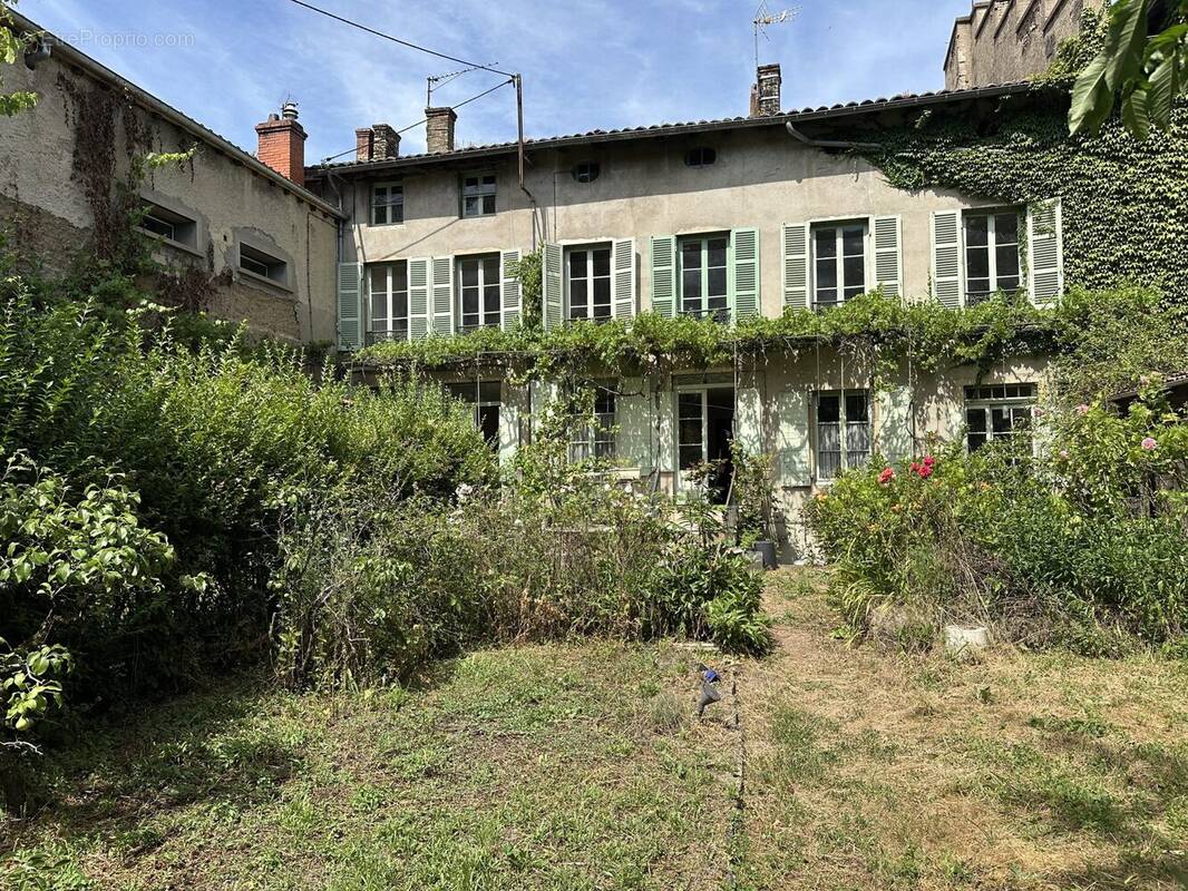 Maison à BEAUJEU