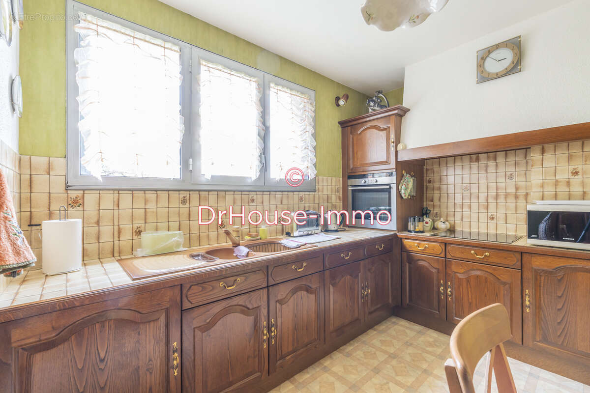 Appartement à LA CELLE-SAINT-CLOUD