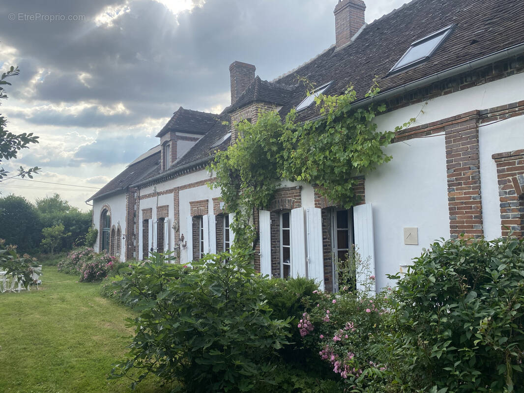 Maison à CHARNY