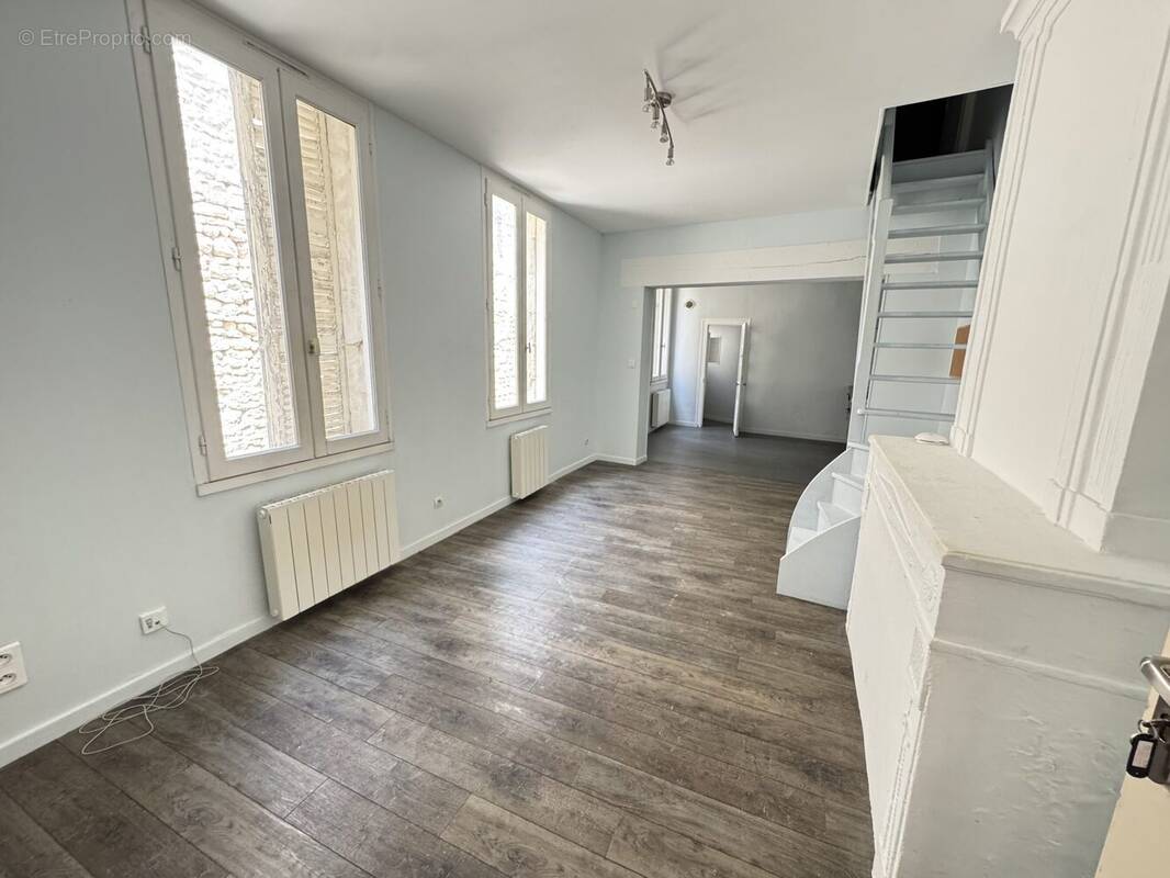Appartement à SAINTES