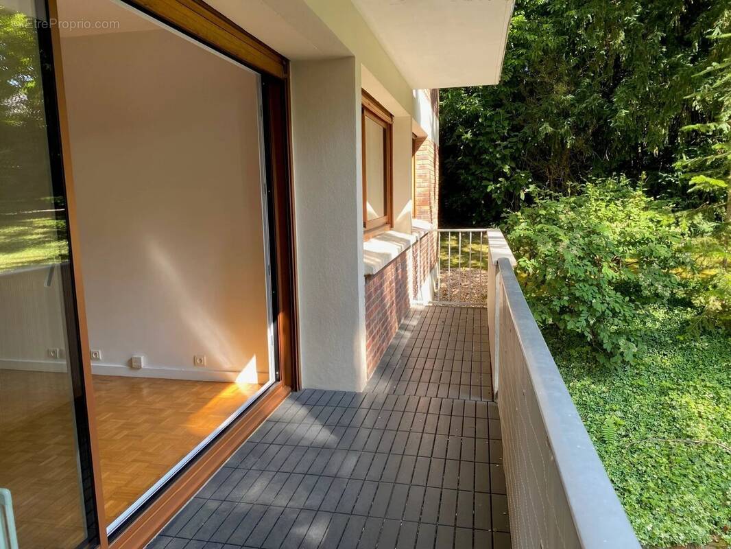 Appartement à L&#039;ETANG-LA-VILLE