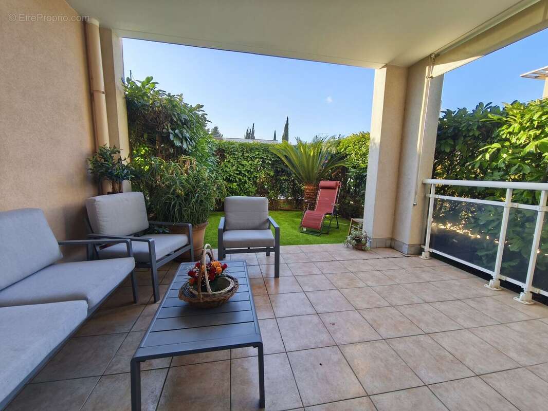 Appartement à MANDELIEU-LA-NAPOULE