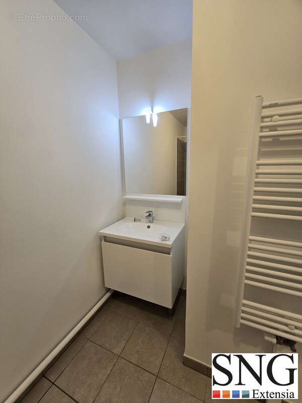 Appartement à COMBS-LA-VILLE