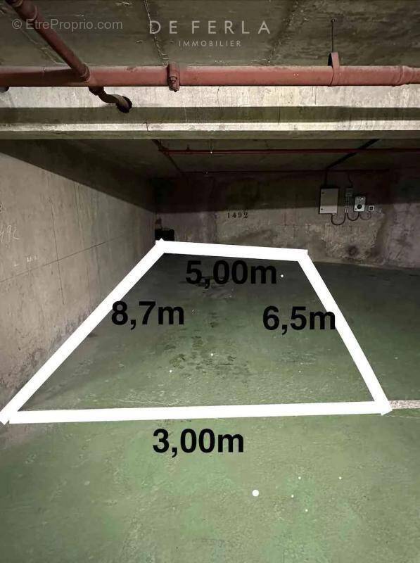 Parking à PARIS-15E