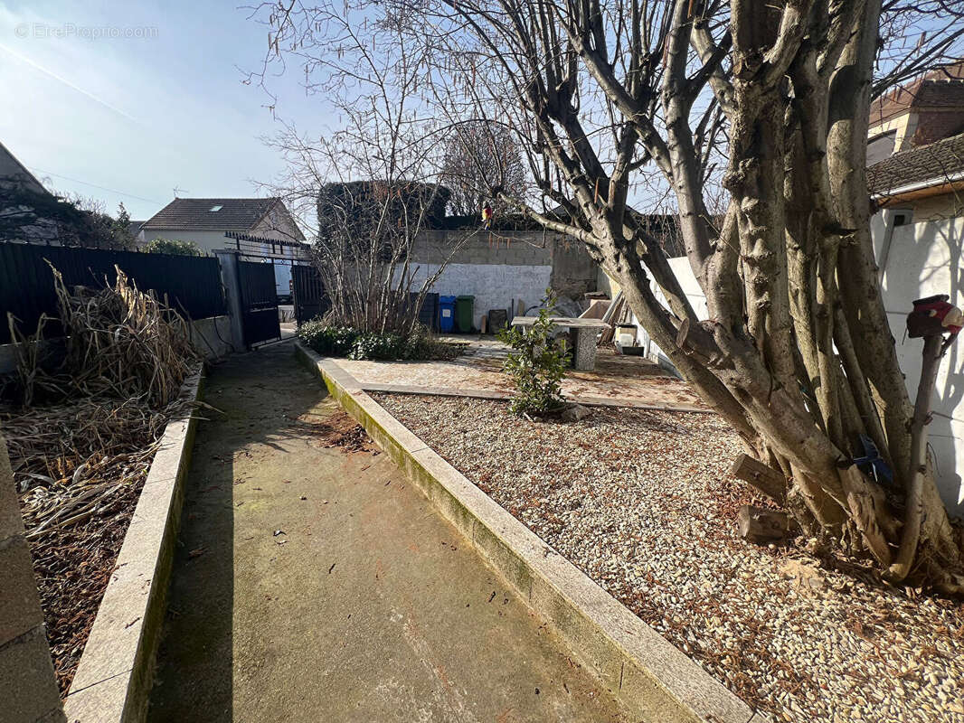 Maison à DRANCY