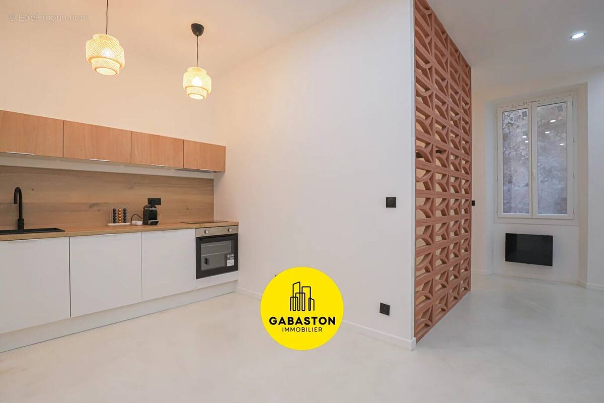 Appartement à MARSEILLE-7E