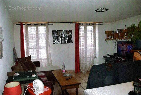 Appartement à PONCIN