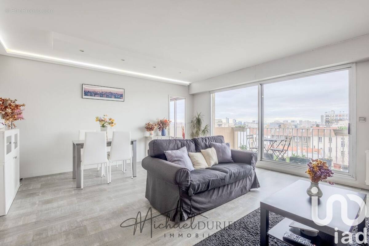 Photo 1 - Appartement à LES LILAS