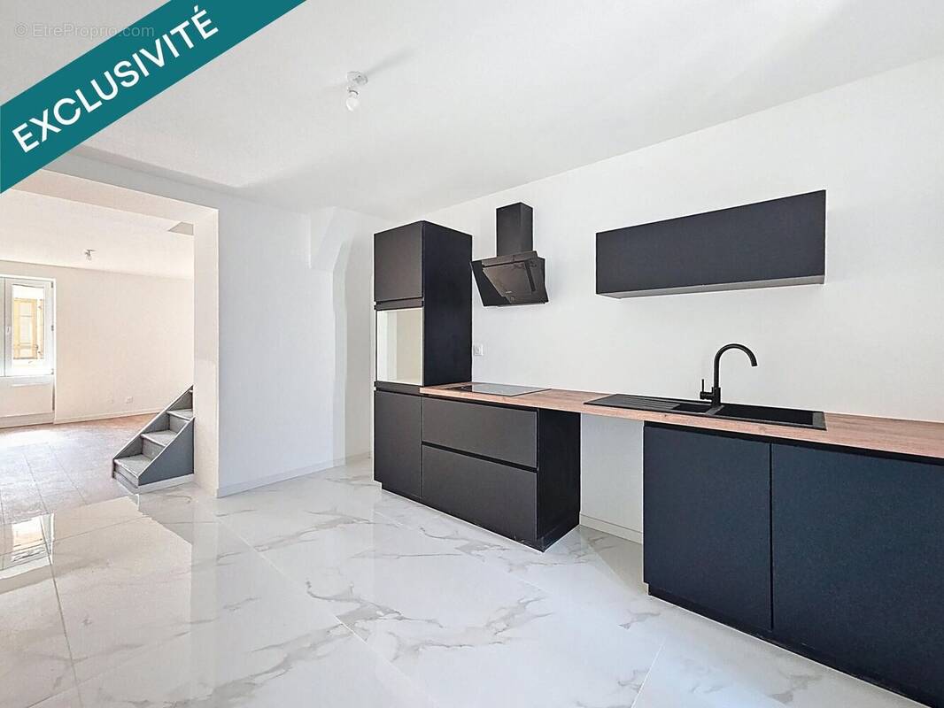 Photo 1 - Appartement à MONTMERLE-SUR-SAONE