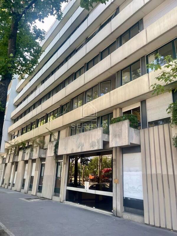 Appartement à PARIS-19E
