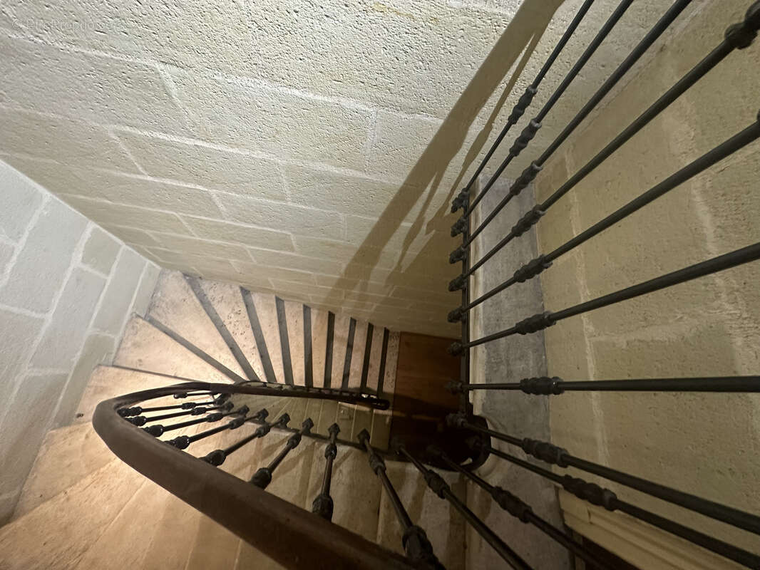 Appartement à LA ROCHE-CHALAIS