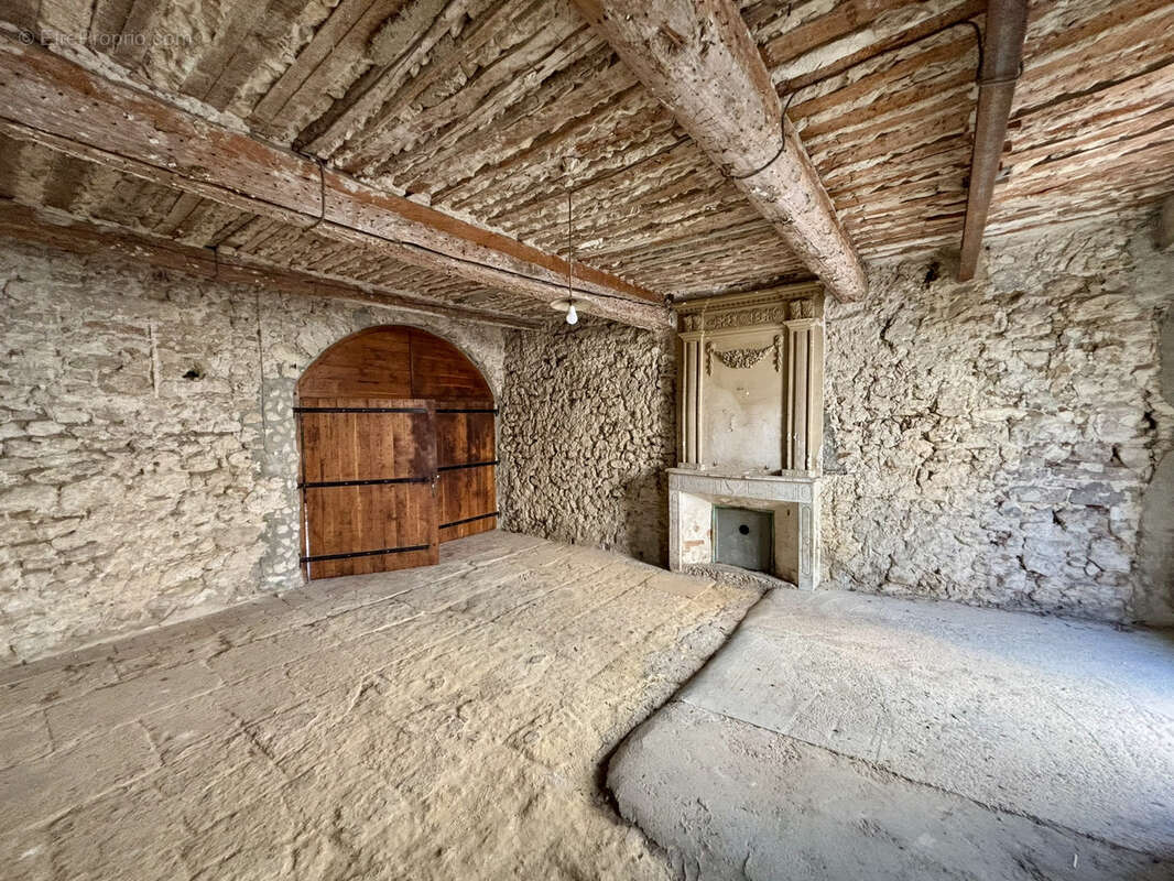 Maison à GRIGNAN