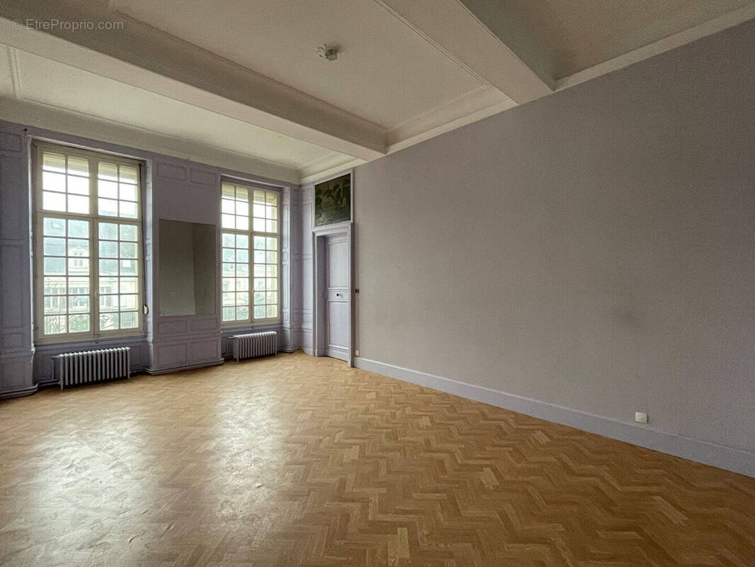 Appartement à GUISE