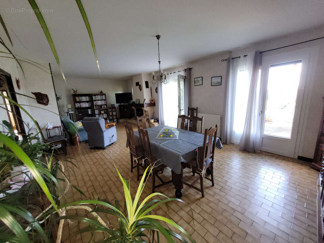 Maison à SEVIGNACQ