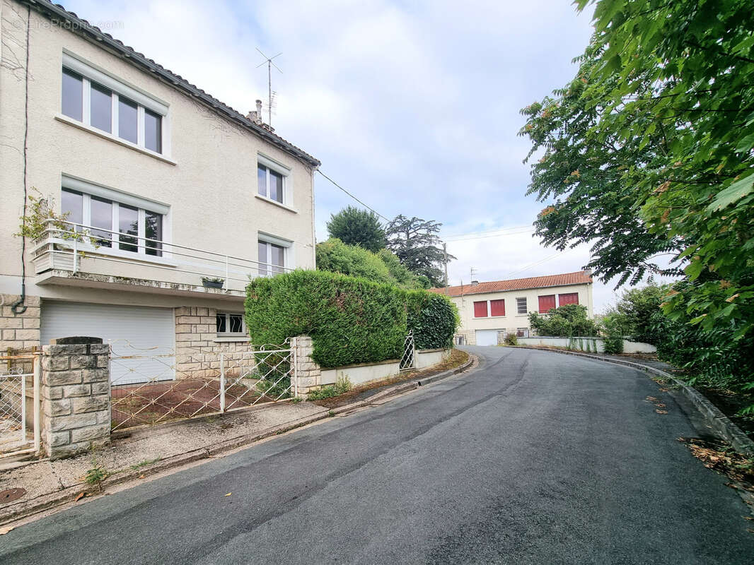 Maison à POITIERS