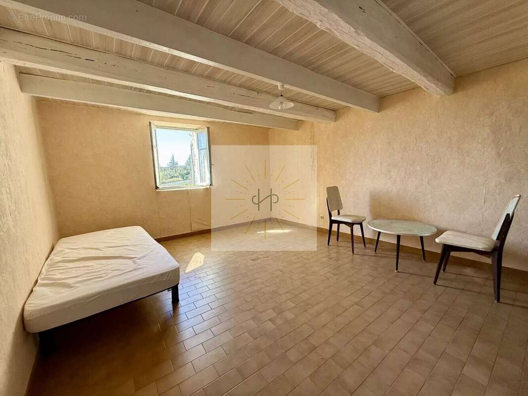 Maison à GRIGNAN