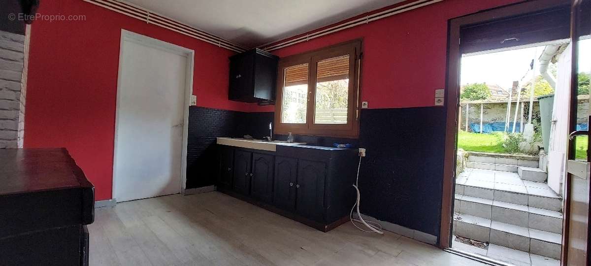 Maison à BRUAY-LA-BUISSIERE