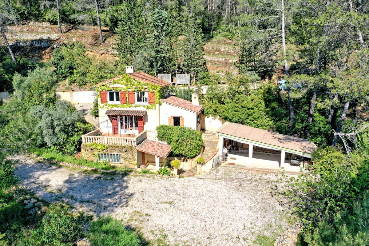 Maison à SOLLIES-TOUCAS