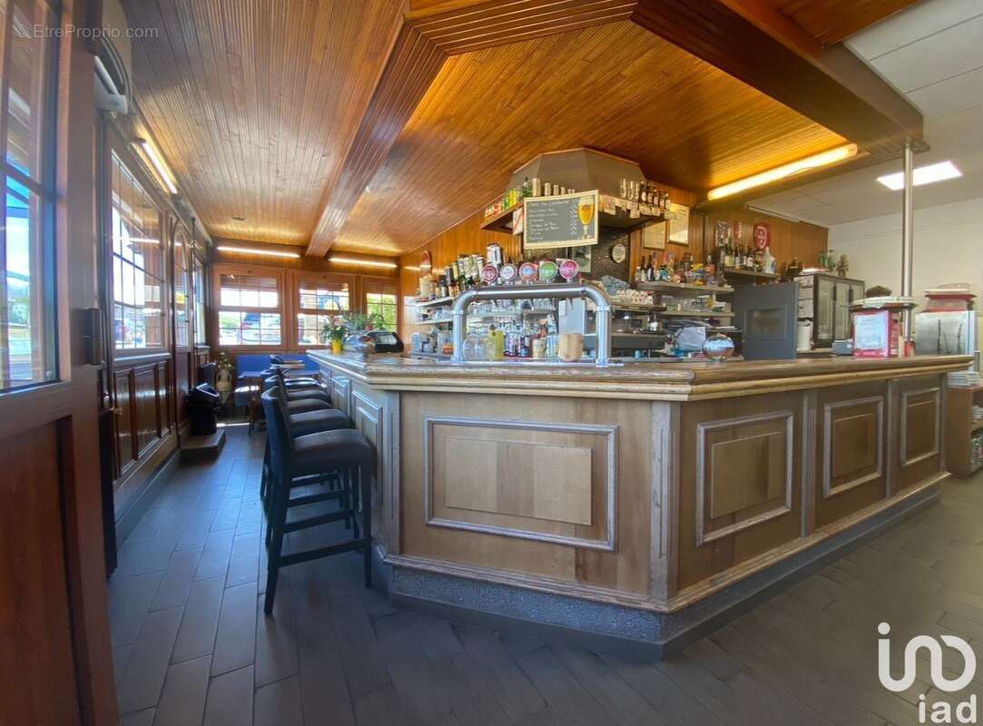 Photo 2 - Commerce à BOISSY-SOUS-SAINT-YON