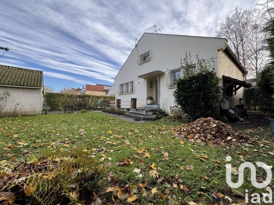 Photo 1 - Maison à MASSY