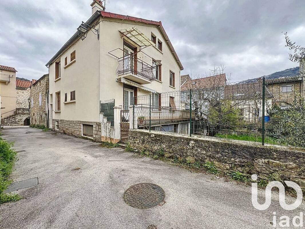 Photo 1 - Maison à AGUESSAC