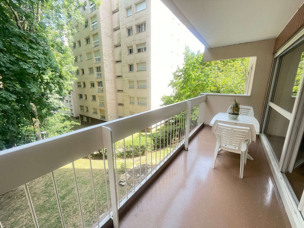 Appartement à RIS-ORANGIS