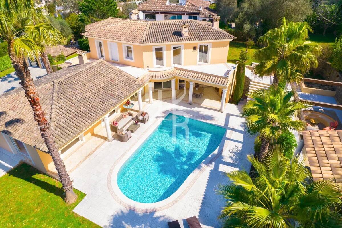 Maison à MOUGINS