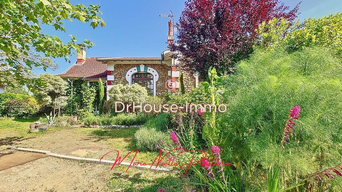 Maison à CASTILLON-LA-BATAILLE