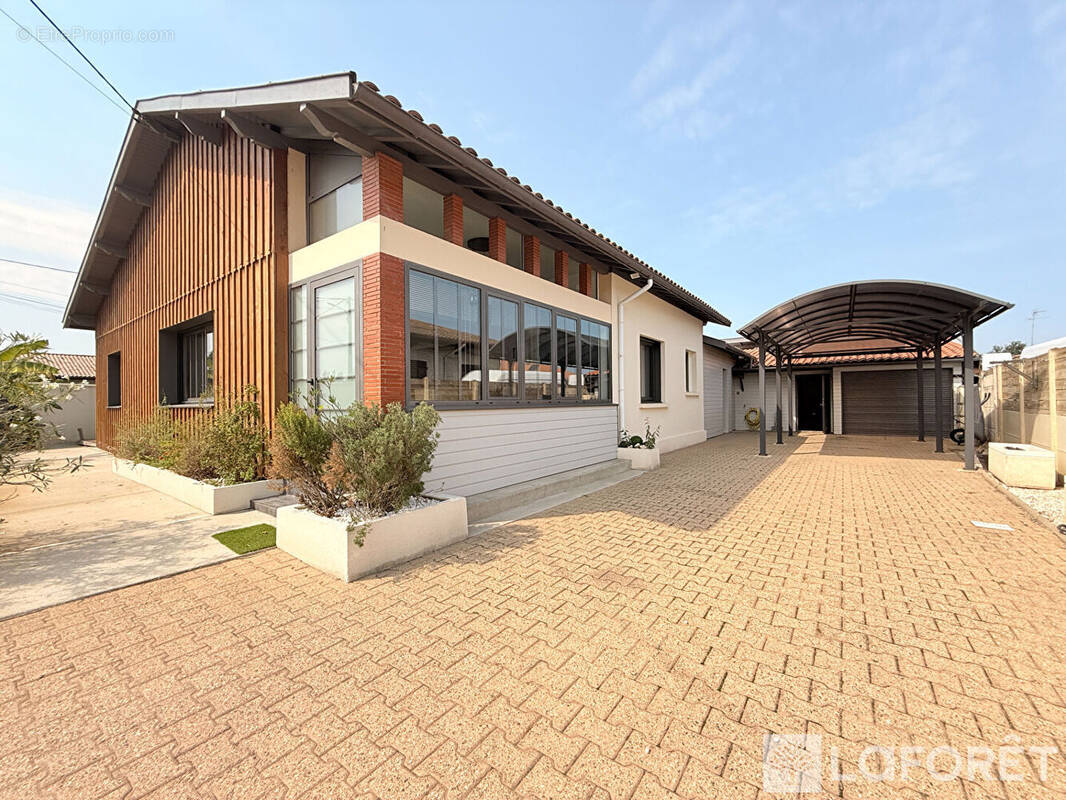 Maison à GUJAN-MESTRAS