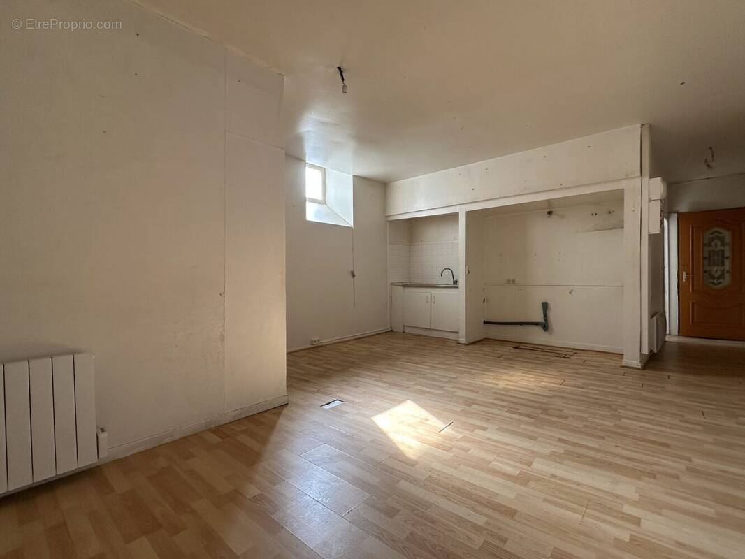 Appartement à BEAUJEU