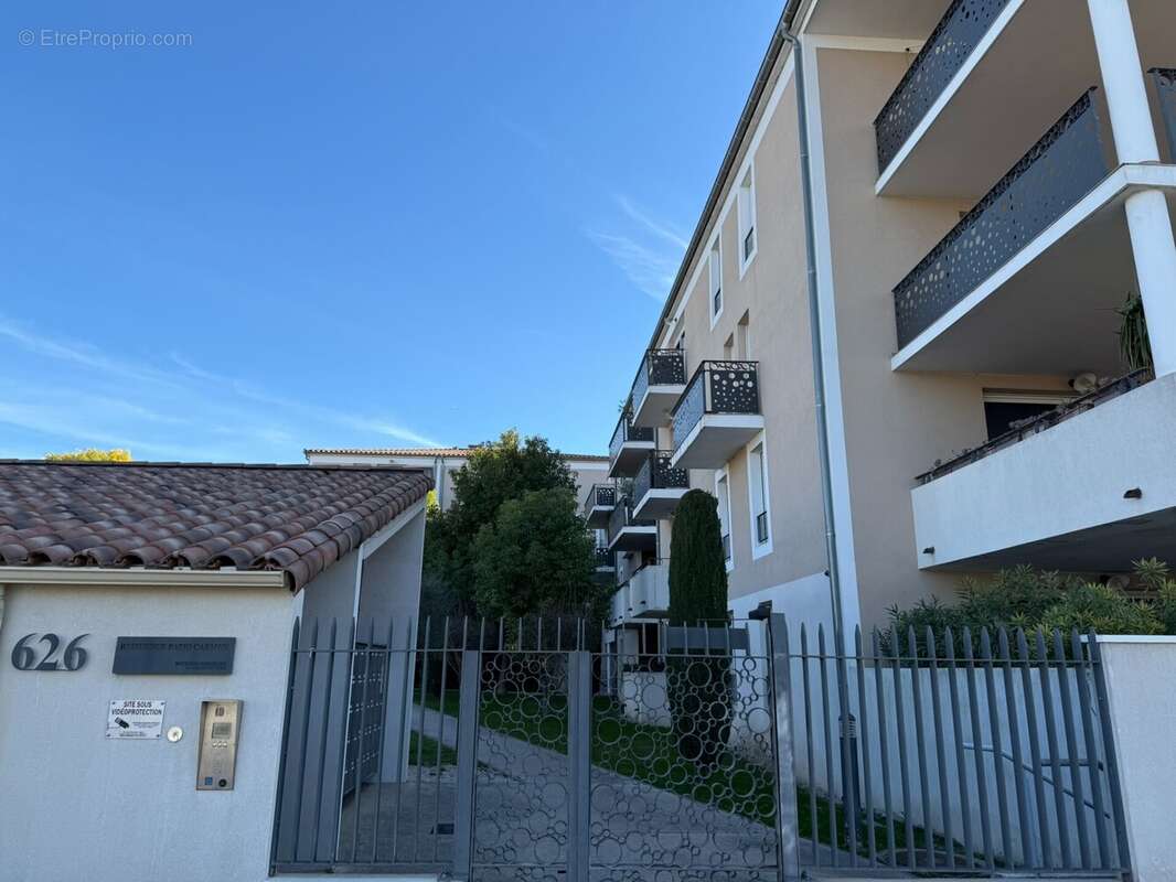 Appartement à MAUGUIO