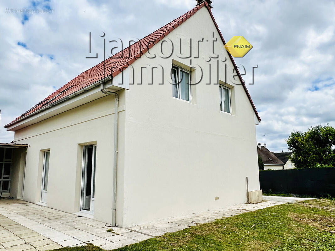 Maison à LIANCOURT