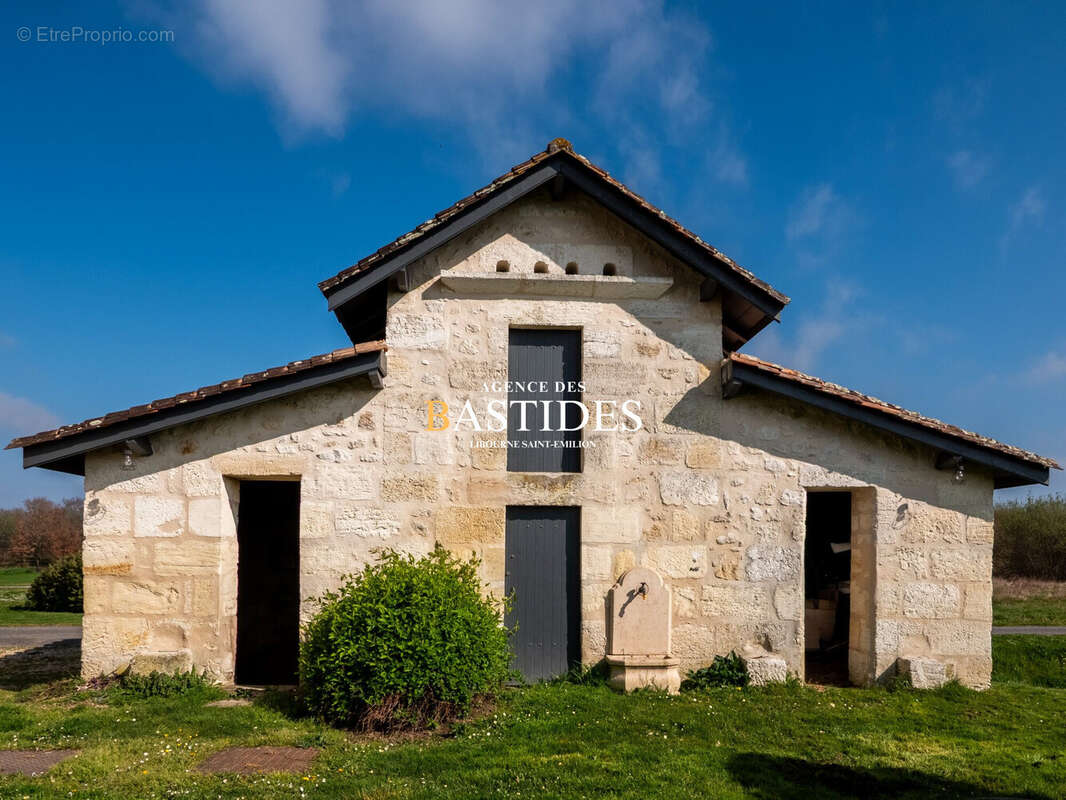 Maison à FRONSAC