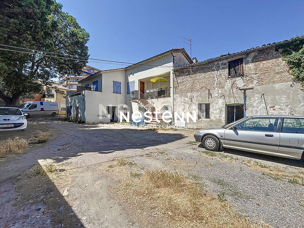 Maison à VALLAURIS