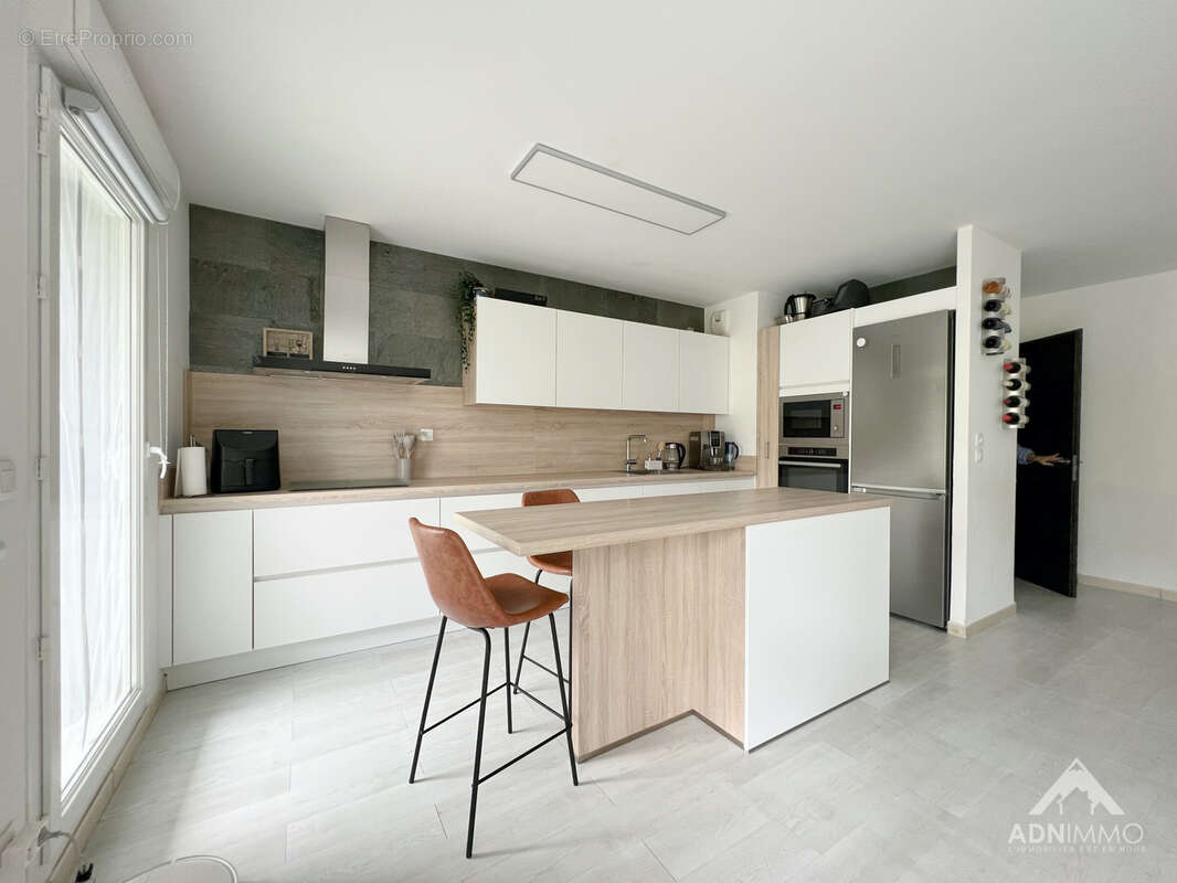 Appartement à SAINT-GENIS-POUILLY