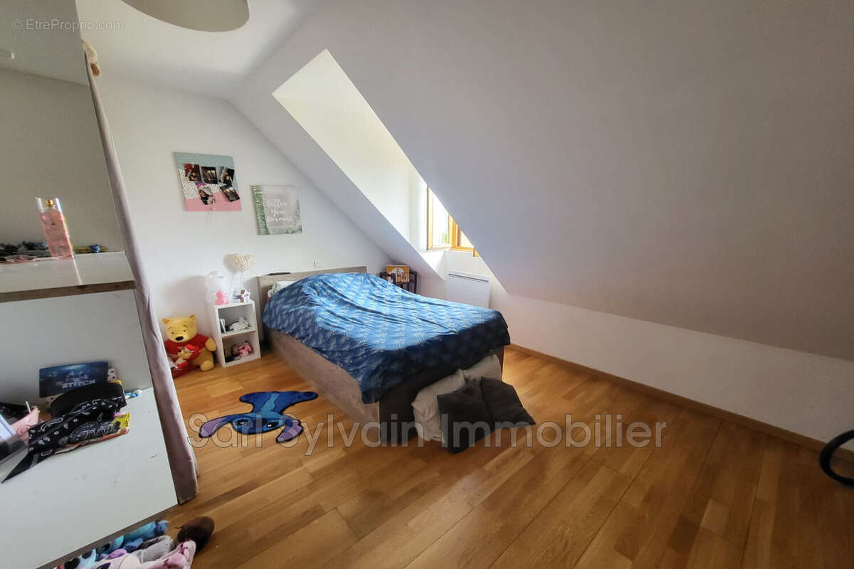 Maison à FORMERIE