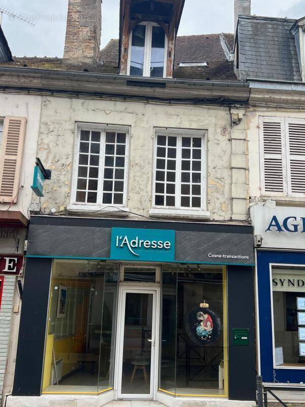 Commerce à COSNE-COURS-SUR-LOIRE