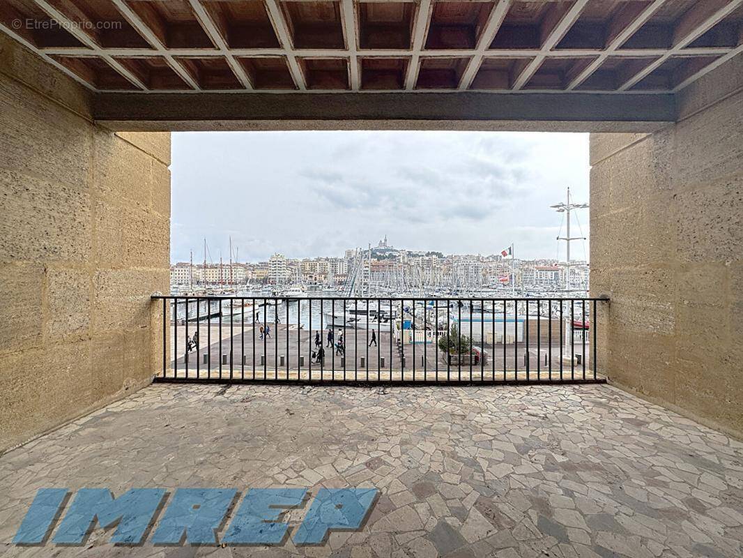 Appartement à MARSEILLE-2E