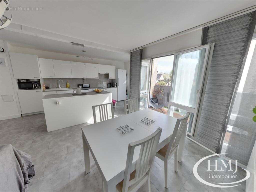 Appartement à RIS-ORANGIS