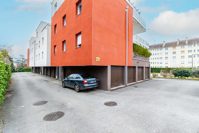 Appartement à CHENOVE