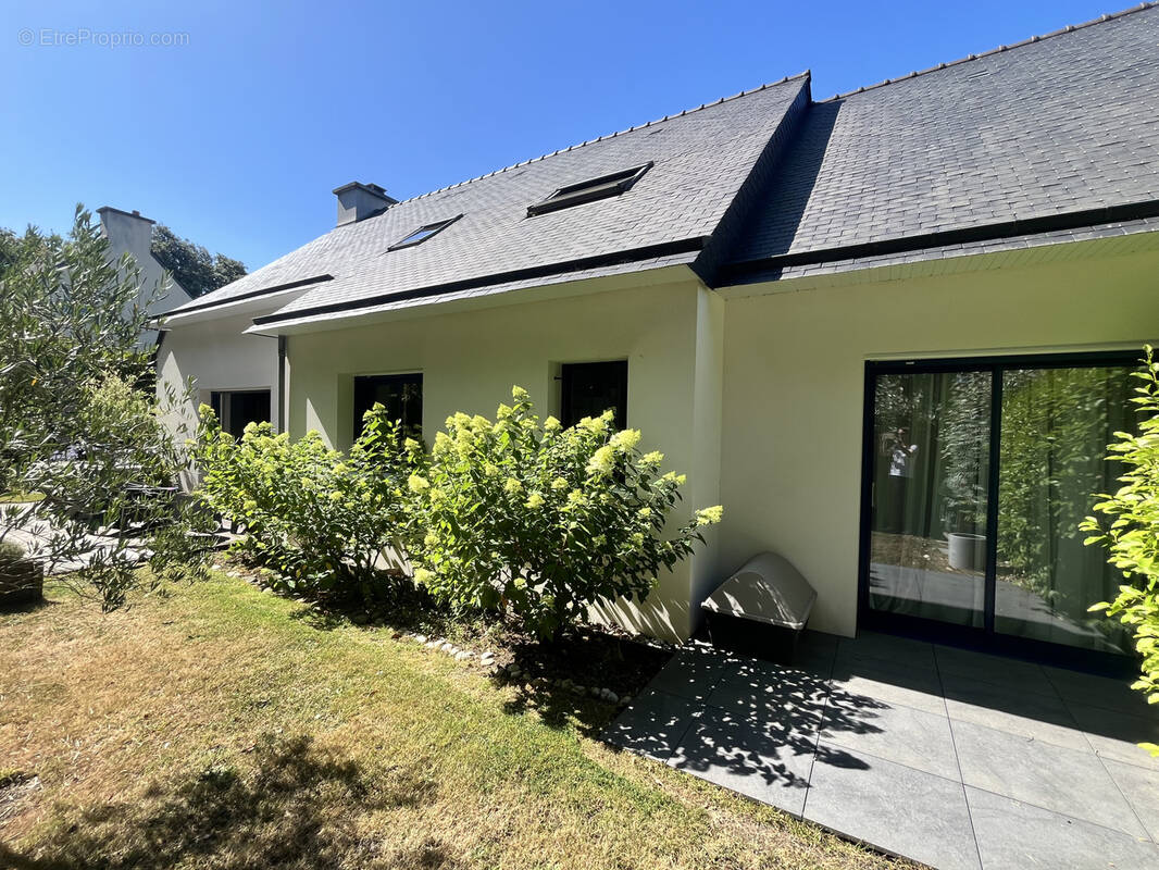 Maison à LARMOR-BADEN