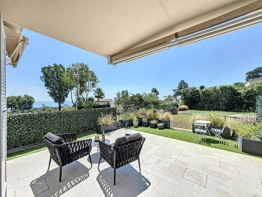 Appartement à VILLENEUVE-LOUBET