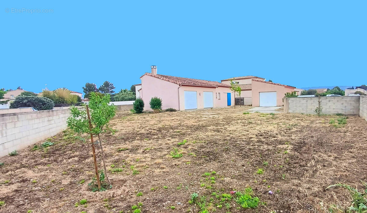 Maison à OLONZAC