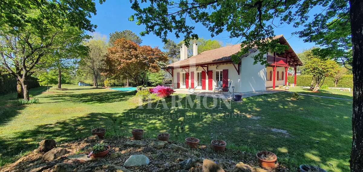 Maison à HAGETMAU